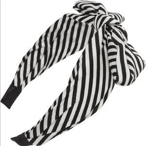 NWT Tasha Knotted Bow Headband